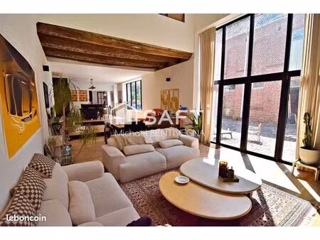 propriété 7 pièces 212 m²