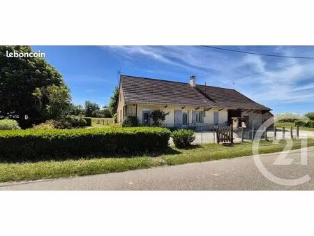 ferme 4 pièces 84 m²