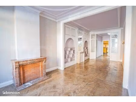 maison de ville 8 pièces 180 m²