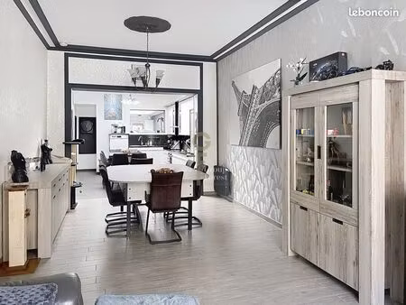 maison 5 pièces 165 m²