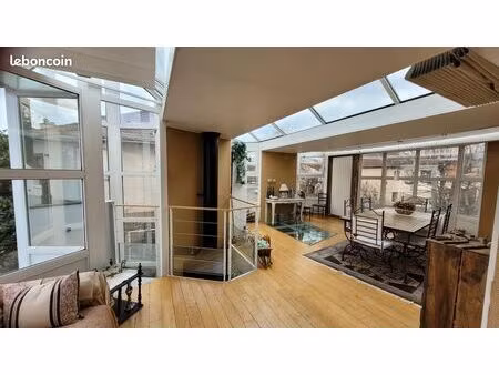 villa 8 pièces 280 m²