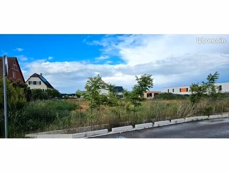 terrain 568 m² houssen