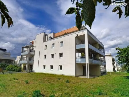 rez-de-jardin pmr avec garage et ascenseur