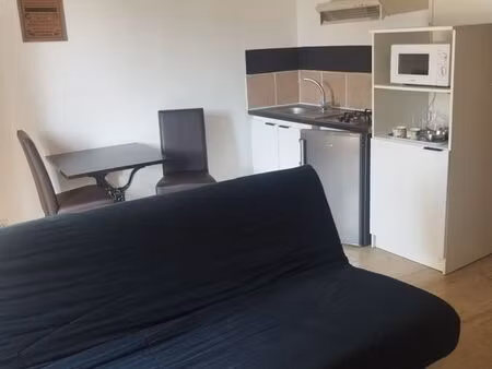 studio meublé toutes charges comprises