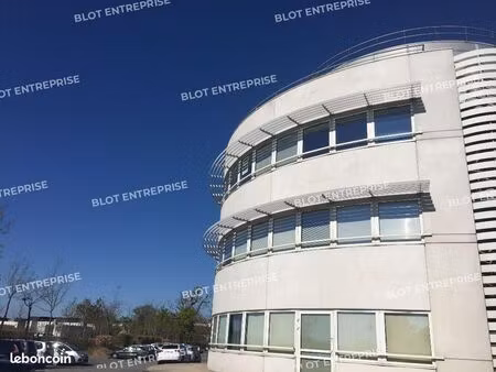 bureaux 425 m²