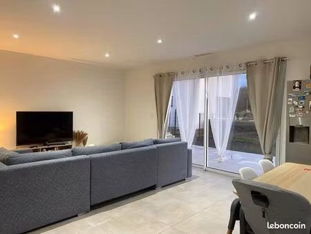 maison contemporaine de plain-pied - artigueloutan