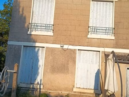 vend maison familiale