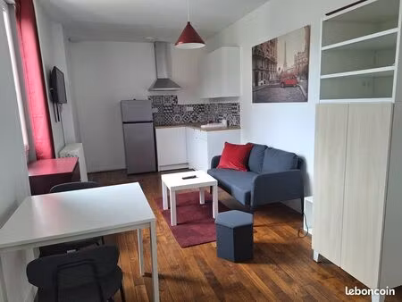 ? t2 meublé 38 m² – proche château – 595 cc (gaz  électricité  eau et internet compris)