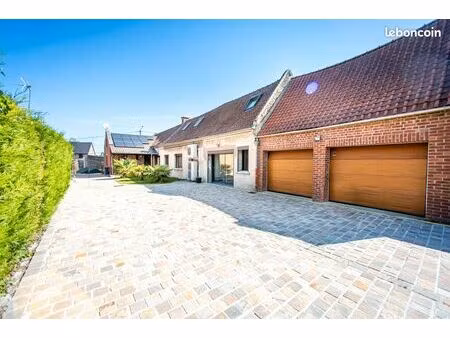 maison individuelle de 193m2 sur une parcelle de 882m2 - possibilité 1 habitation ou 2 hab