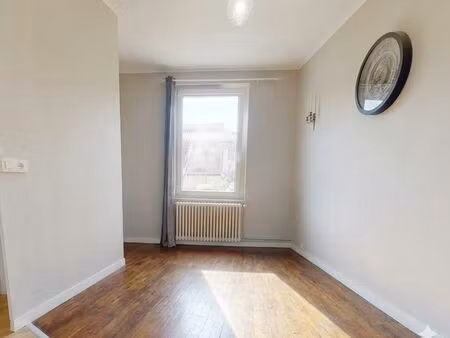 appartement t2 lumineux 39m² + parking privé - fleurieu-sur-saône