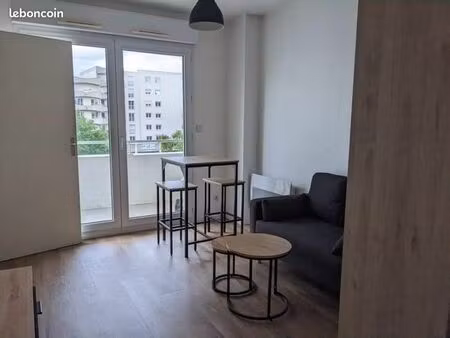 studio meuble 8 mai