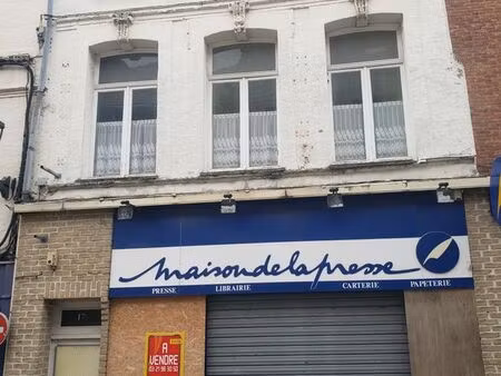 un ensemble à usage de commerce et d'habitation de 227 m²