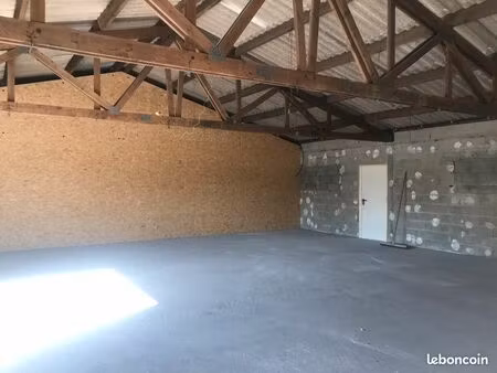 location atelier local entrepôt stockage garage box