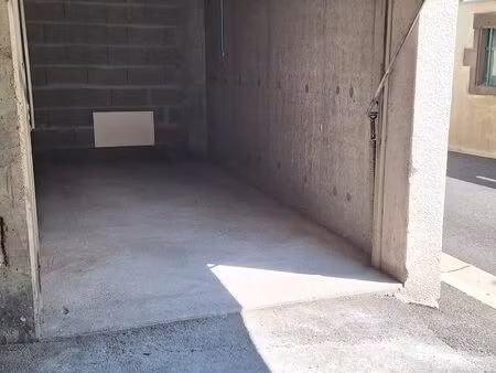 box garage