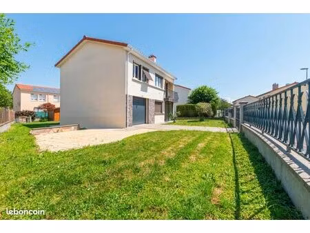maison 4 pièces 97 m²