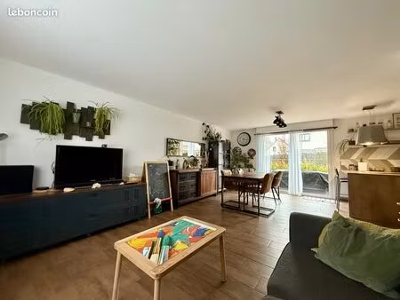 superbe récente individuelle 3 chambres lotissement