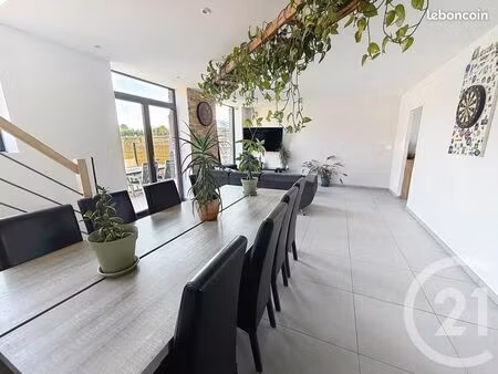maison 4 pièces 101 m²