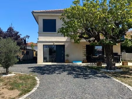 maison familiale 122 m² – 5 chambres – terrain 738 m2 – montrond-les-bains