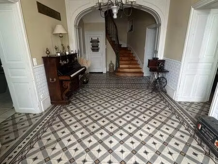 maison de maître neronde sur dore