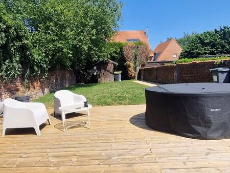 maison de ville 4 pièces 160 m²