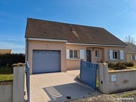 maison 83 m² 2 chambres  garage  jardin de 500 m² dpe c