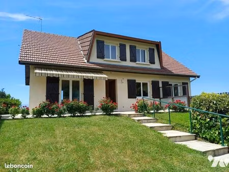 maison 7 pièces 127 m²