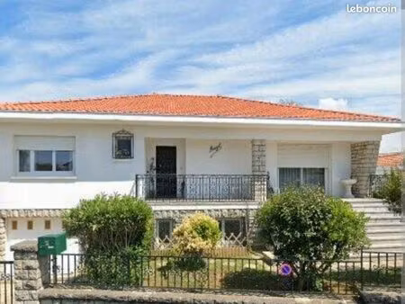 villa familiale  quartier résidenciel
