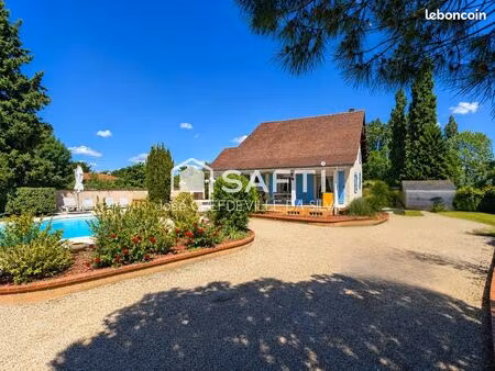 villa 8 pièces 220 m²