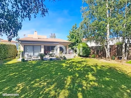 maison 5 pièces 160 m²