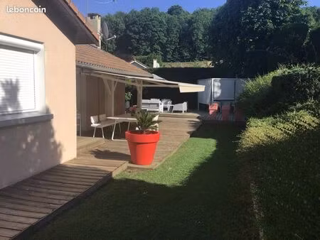 villa contemporaine avec piscine - prestations haut de gamme - saint-jean bonnefonds
