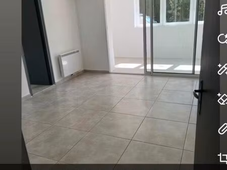 à louer rez de chaussée 90m3 - 3 chambres