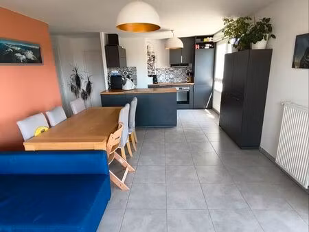t4 récent 82m2 avec grande terrasse - meylan grand pré