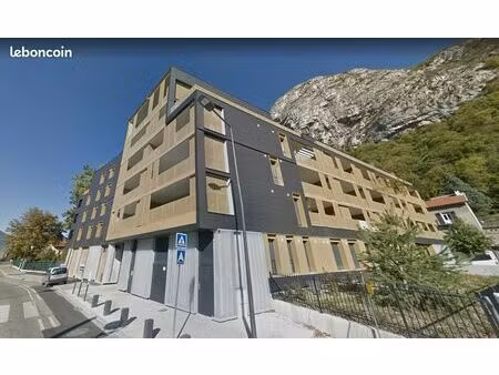 bel appartement t2 43m2 + garage