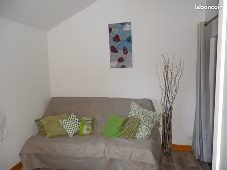 location studio à venon 38610