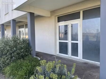 local commercial 103 m² bompas