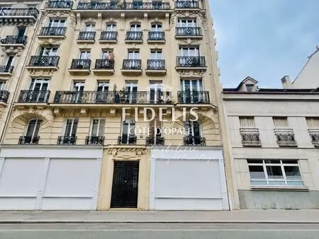 local commercial 45 m² paris