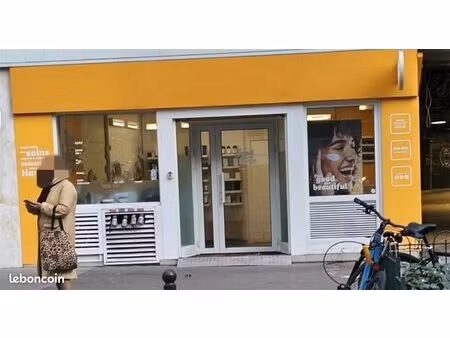 local commercial 92 m² paris