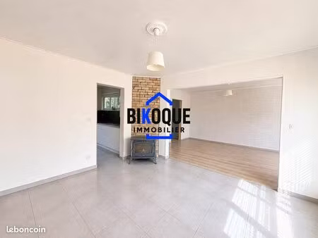 maison 6 pièces 136 m²
