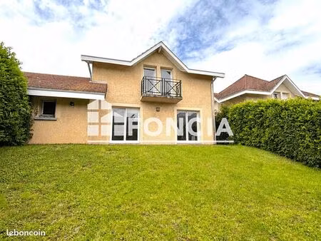 maison 5 pièces 101 m²