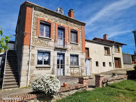 vends maison avec corps de ferme