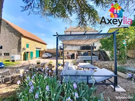 maison 7 pièces 160 m²