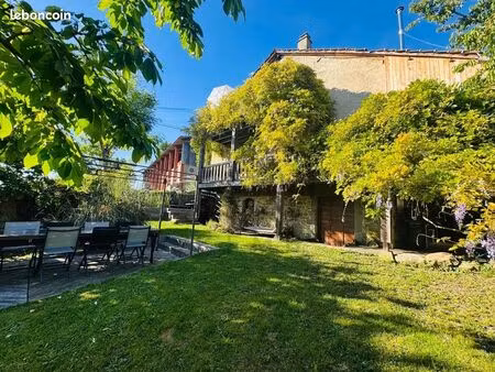 propriété 6 pièces 182 m²