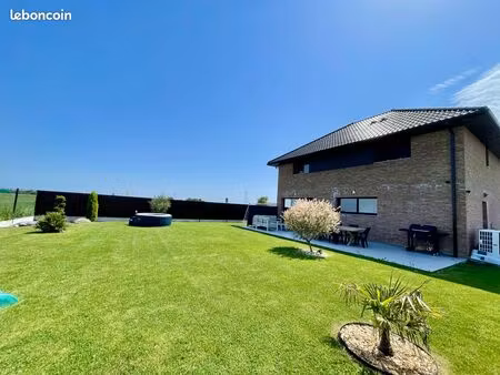 maison 5 pièces 148 m²