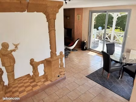 maison d’architecte 300 m² – prestations soignées  cadre privilégié 5 min nevers