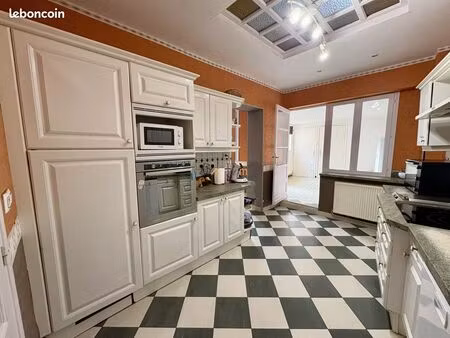 maison 6 pièces 171 m²