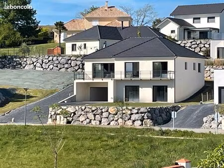 maison t7 neuve sauvagnon 205m2