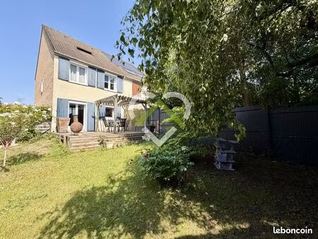 maison 6 pièces 130 m²