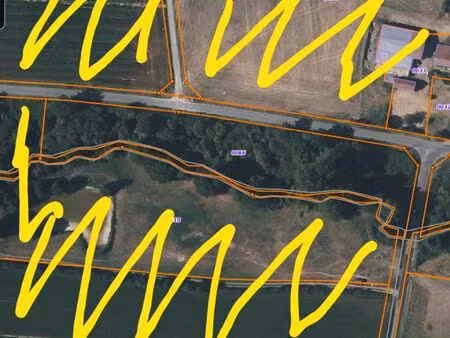 ? terrain de loisir 6 960 m² à surfond – ruisseau  arbres fruitiers  animaux bienvenus ???