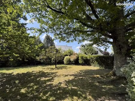 terrain 689 m² vannes