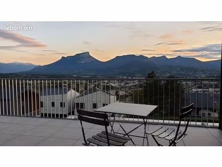 appartement . 77m2 . 4 pièces